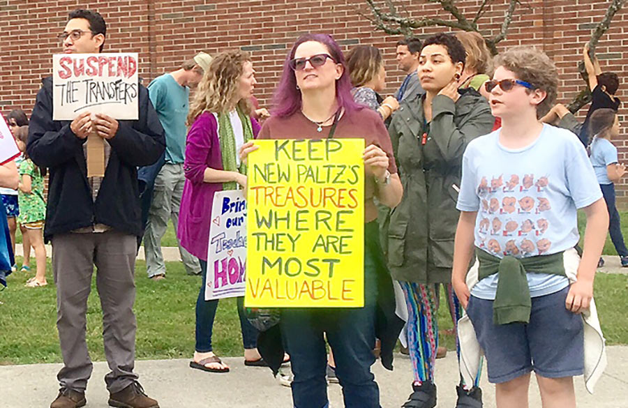 In New Paltz Union And Community Unite To Protect Public Education   Nysutunited 190901 Newpaltz 01 